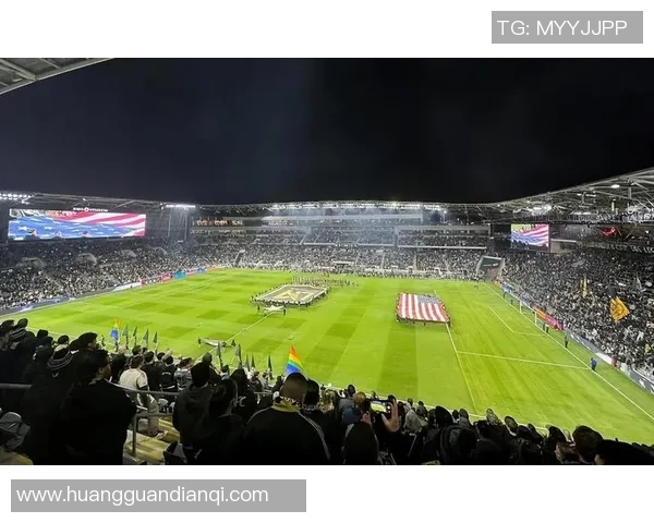 百名足球巨星纵横沙场 揭秘绿茵场上的传奇与荣耀