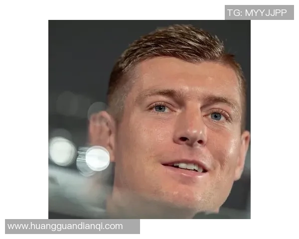 美国足球球星帅哥榜：颜值与实力兼具，谁是你心中的最佳？